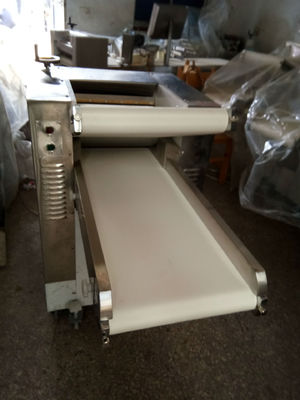 Stainless Steel Croissant Manual Automatic Dough Sheeter Roller Machine 300kg/h
